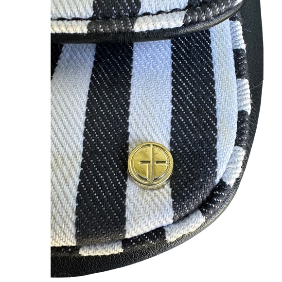 Gianni Bini Black & White Stripe Gold Chain Crossbody with Gold Handles - Picture 3 of 3